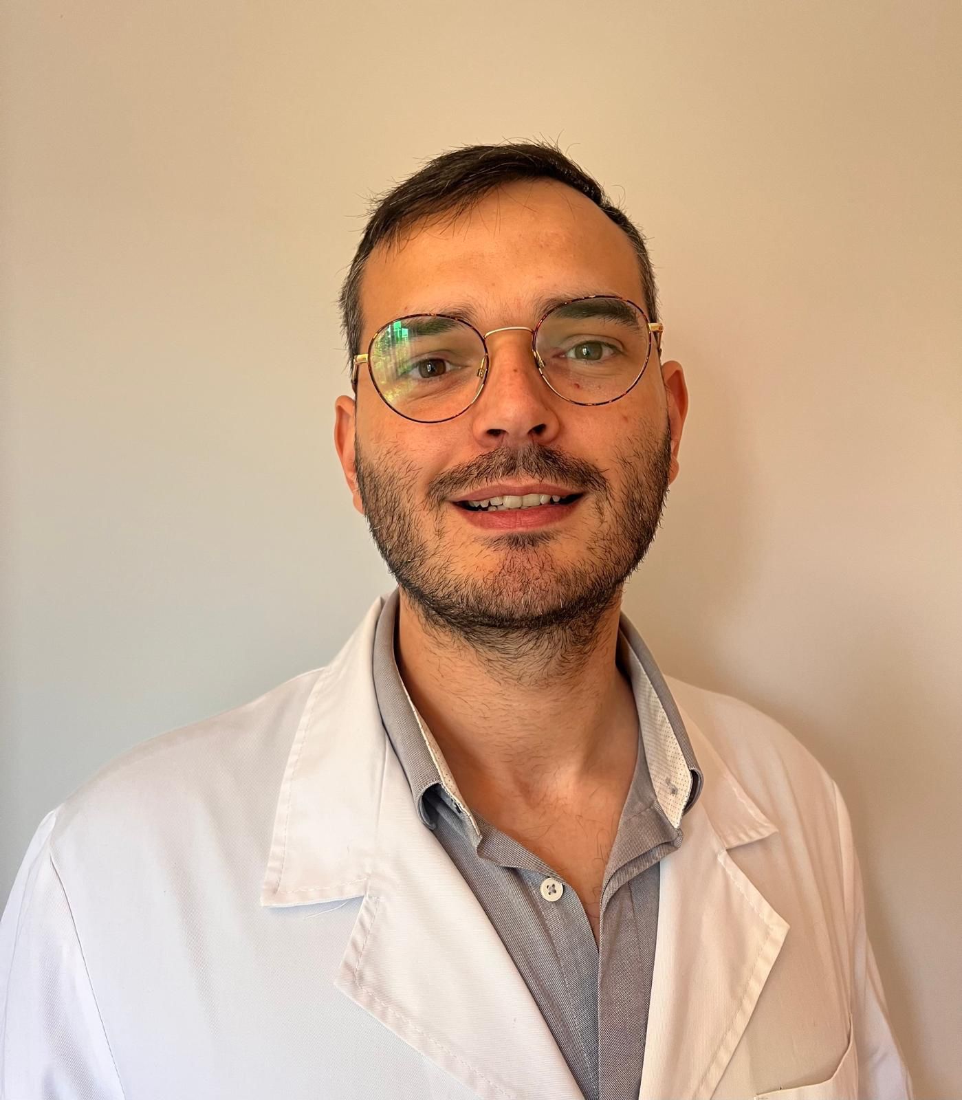Dr. Simão Cruz.